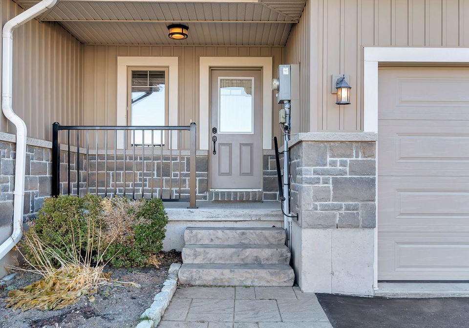 22-chinook-street-belleville-ontario-x12566684