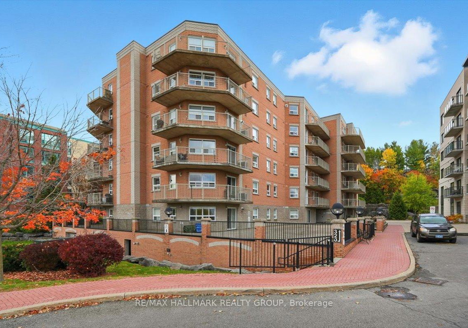 320-centrum-boulevard-orleans-cumberland-and-area-ottawa-ontario-x12566694