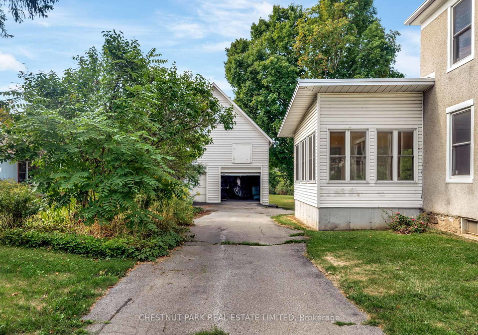 385-bloomfield-main-street-prince-edward-county-ontario-x12567032