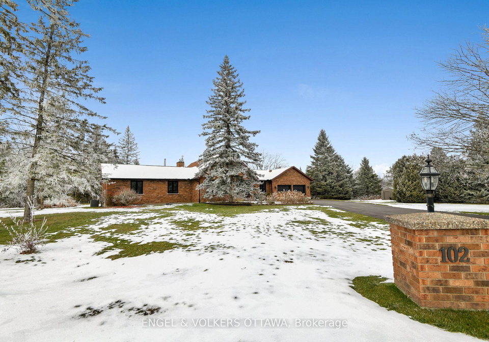 102-delaney-drive-ottawa-ontario-x12567244