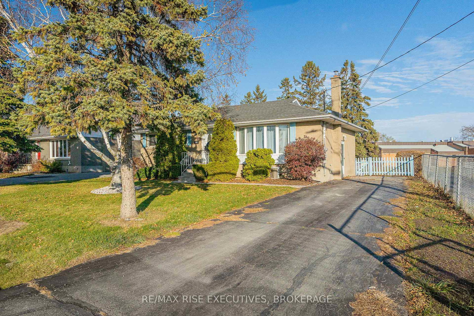 101-park-crescent-loyalist-ontario-x12567430