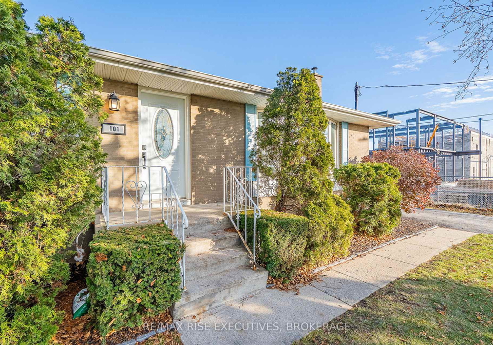 101-park-crescent-loyalist-ontario-x12567430