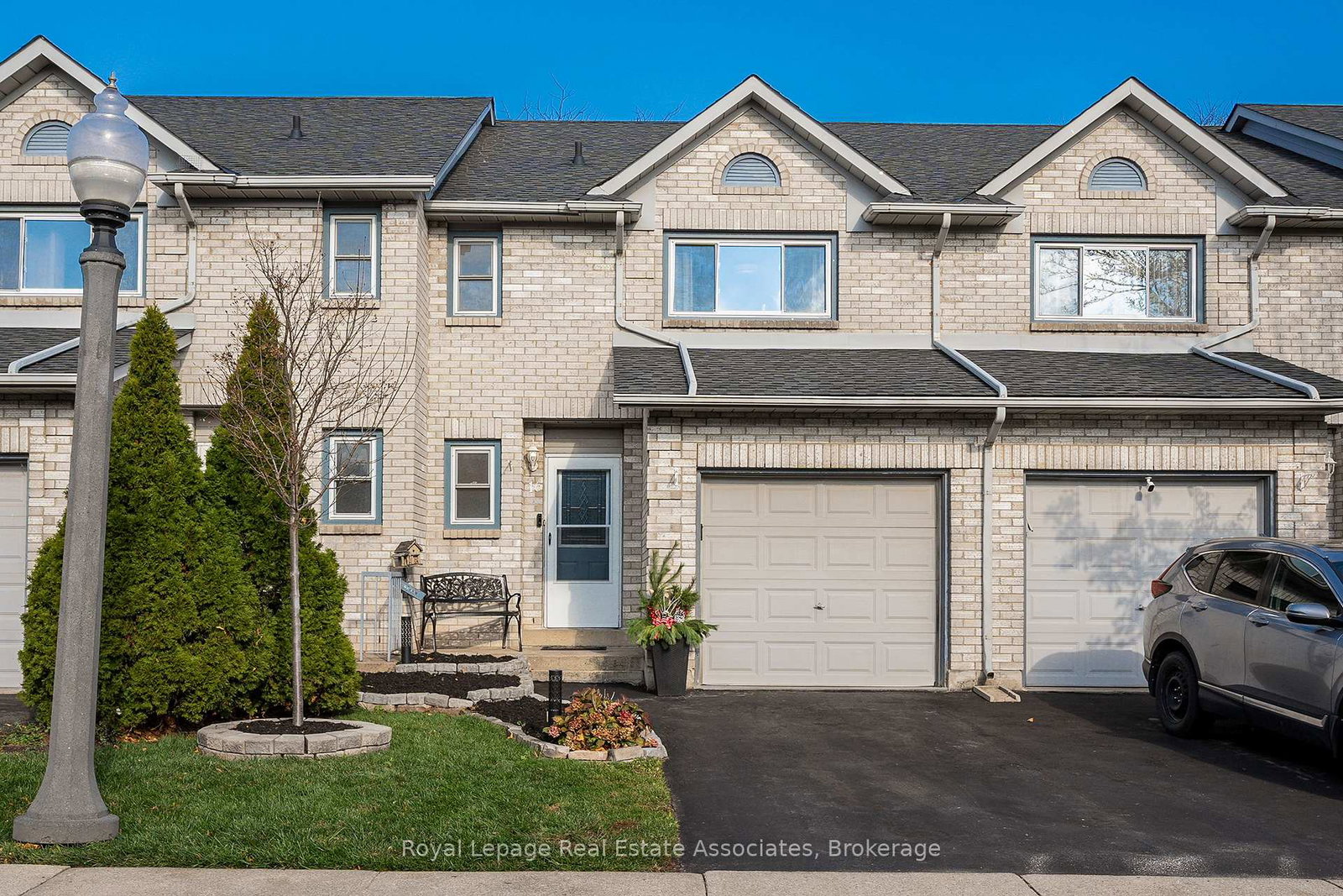2-royalwood-court-hamilton-ontario-x12567560