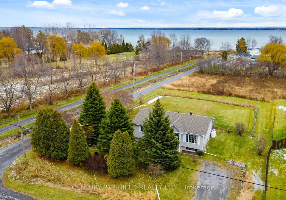 22032-old-highway-2-highway-south-glengarry-ontario-x12568068