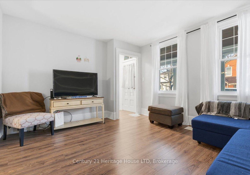 4-cross-street-st-catharines-ontario-x12569548