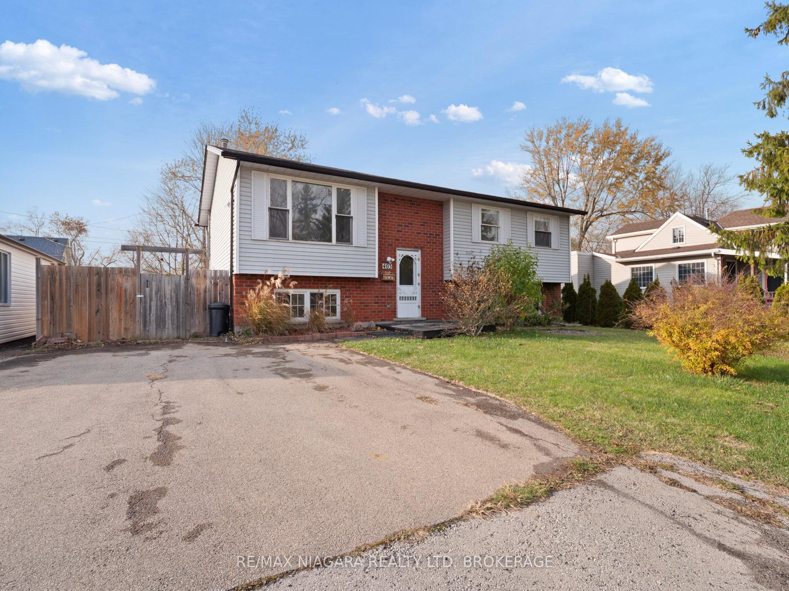403-parkdale-avenue-fort-erie-ontario-x12571182