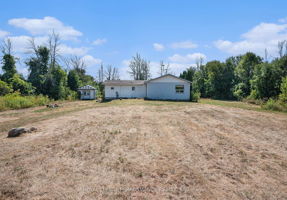 3796-county-road-12-south-stormont-ontario-x12571234