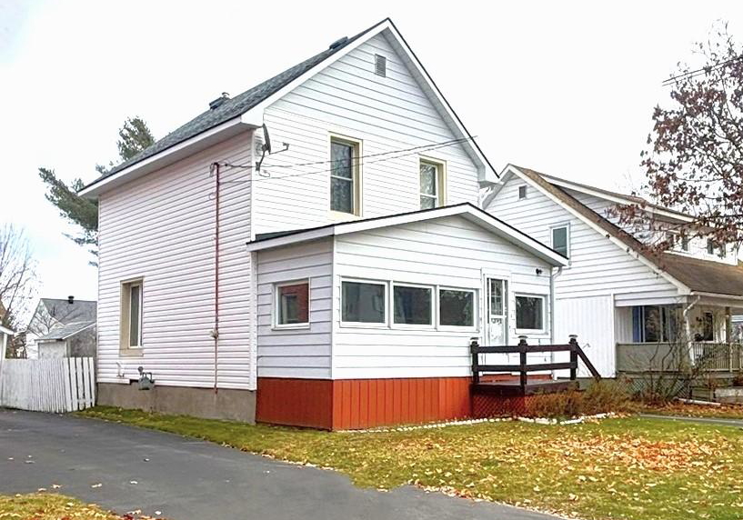 844-queen-street-north-bay-ontario-x12571466