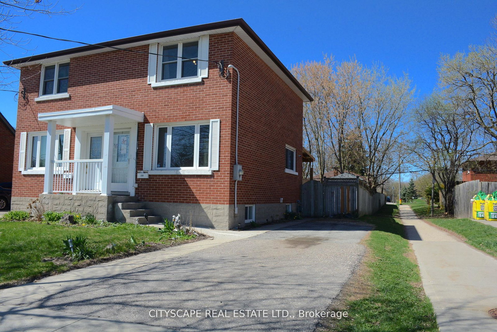 258-lorne-avenue-kitchener-ontario-x12571552