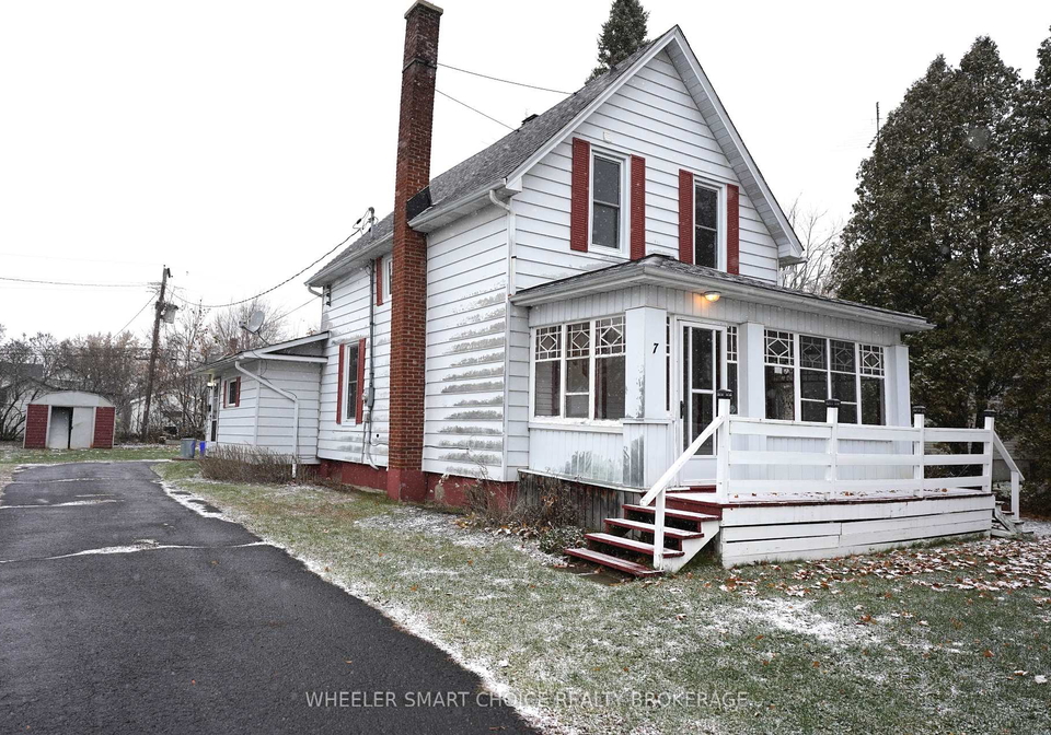 7-adam-dixon-avenue-south-stormont-ontario-x12571616