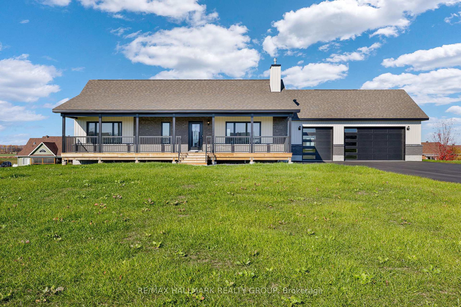 208-trudeau-crescent-russell-ontario-x12571672