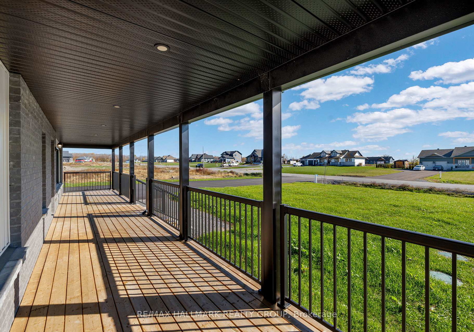 208-trudeau-crescent-russell-ontario-x12571672