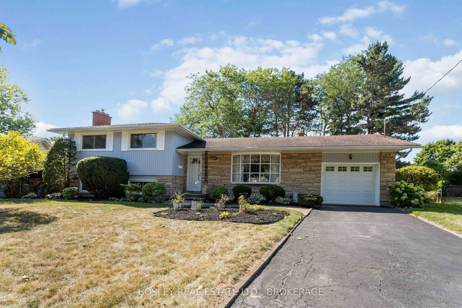 27-meadowlark-crescent-st-catharines-ontario-x12571772