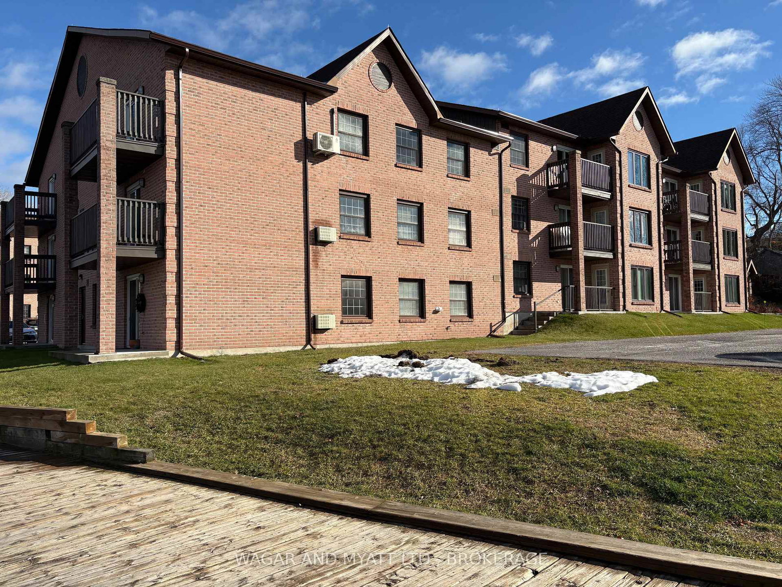 7-centre-street-greater-napanee-ontario-x12572146