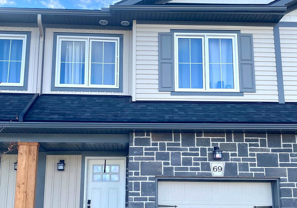 69-whitcomb-crescent-smiths-falls-ontario-x12572418