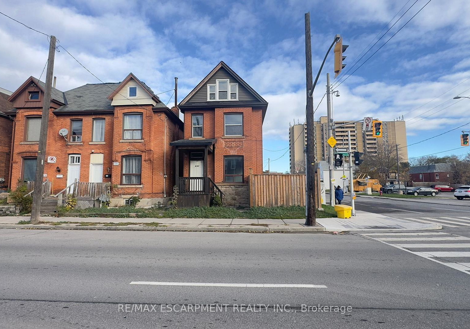 497-cannon-street-e-hamilton-ontario-x12572838