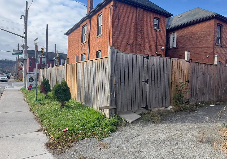 497-cannon-street-e-hamilton-ontario-x12572838