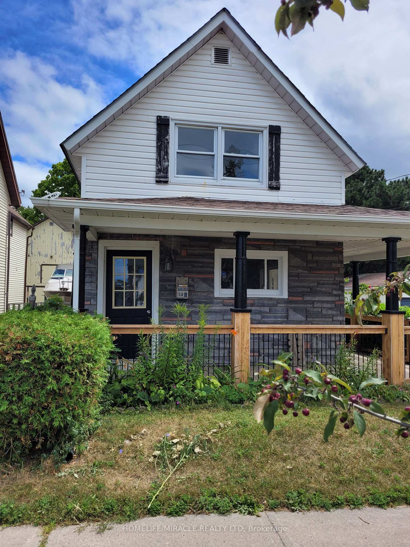 15-francis-street-quinte-west-ontario-x12572852