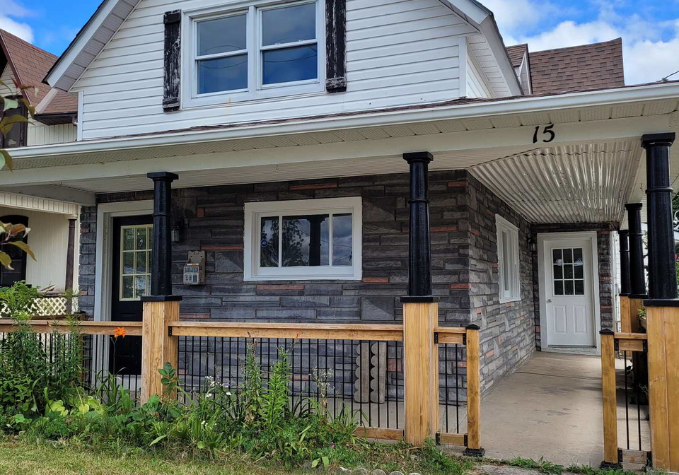 15-francis-street-quinte-west-ontario-x12572852