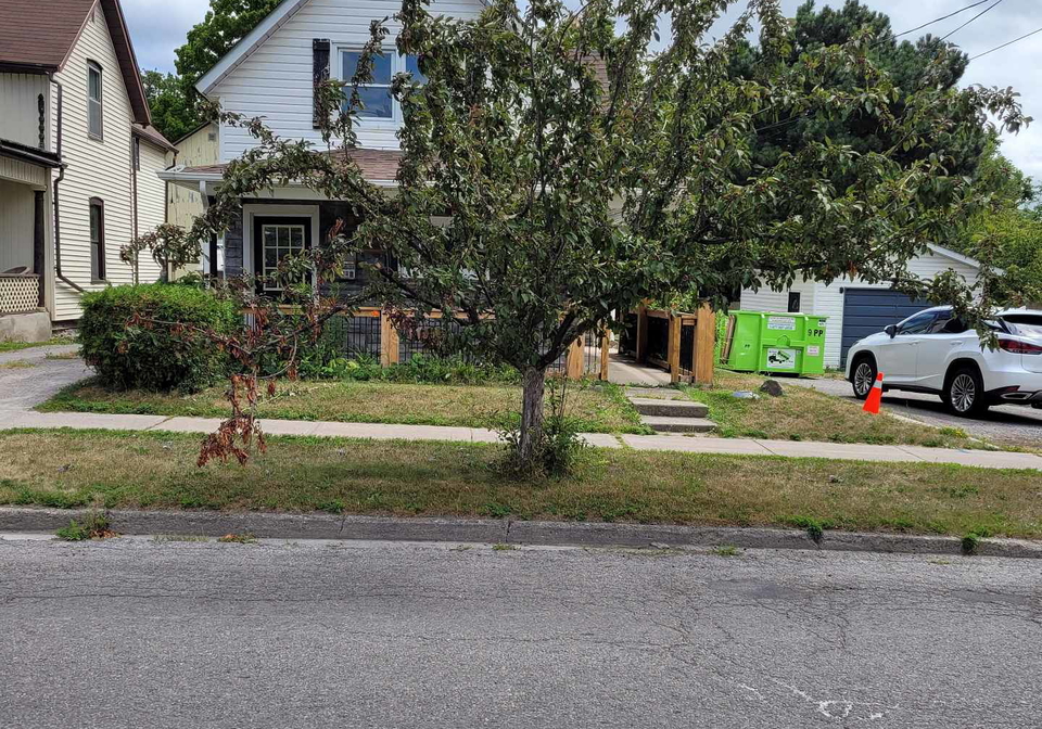 15-francis-street-quinte-west-ontario-x12572852