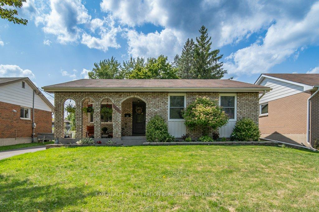 286-barrett-boulevard-greater-napanee-ontario-x12573204