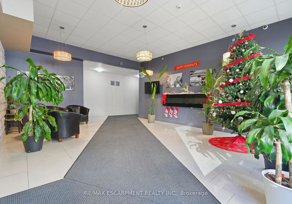 149-main-street-w-hamilton-ontario-x12573326