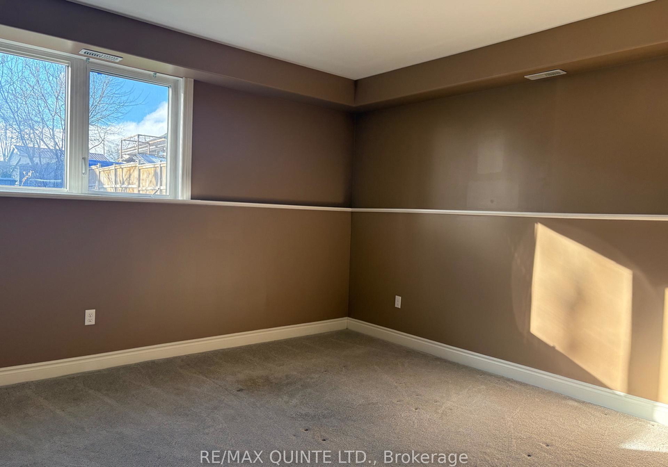 24-grier-street-belleville-ontario-x12573486