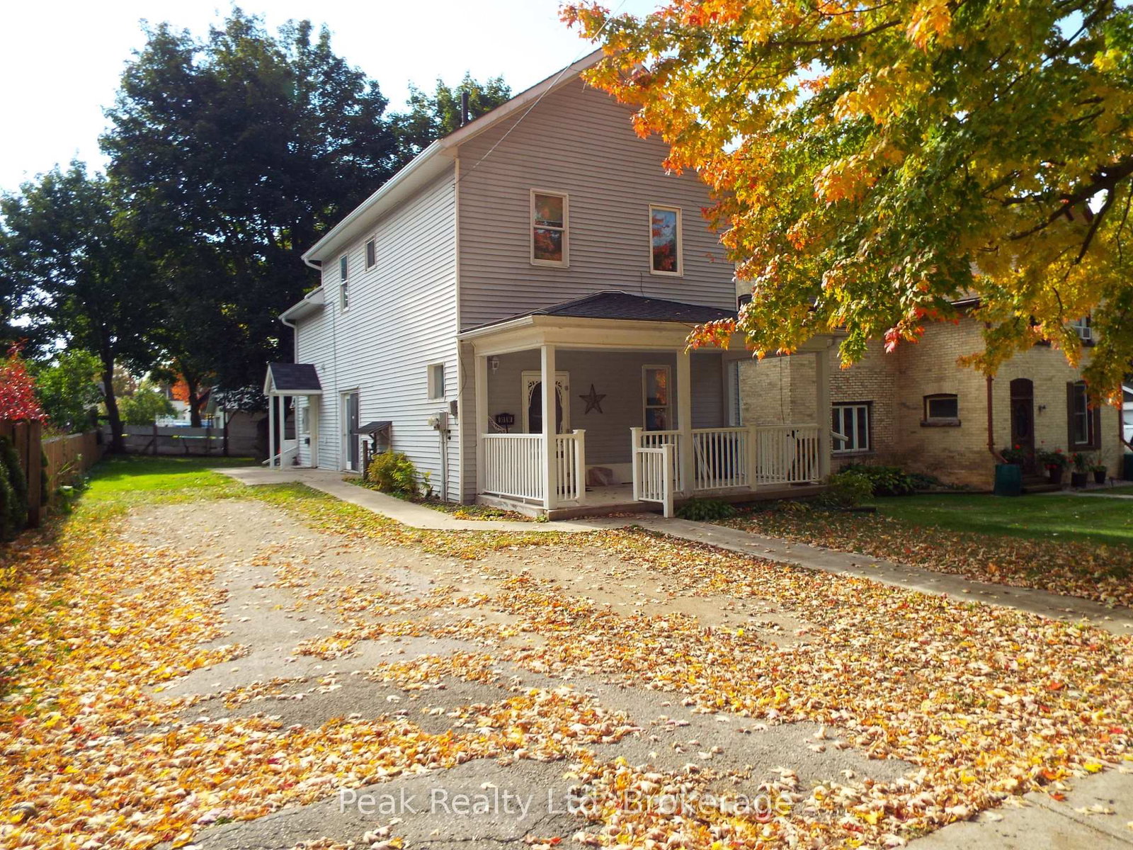 90-w-john-st-street-w-north-huron-ontario-x12573516