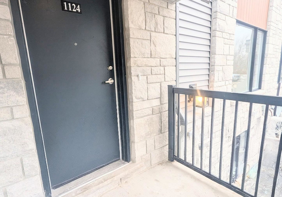 1124-creekway-private-kanata-ontario-x12573686