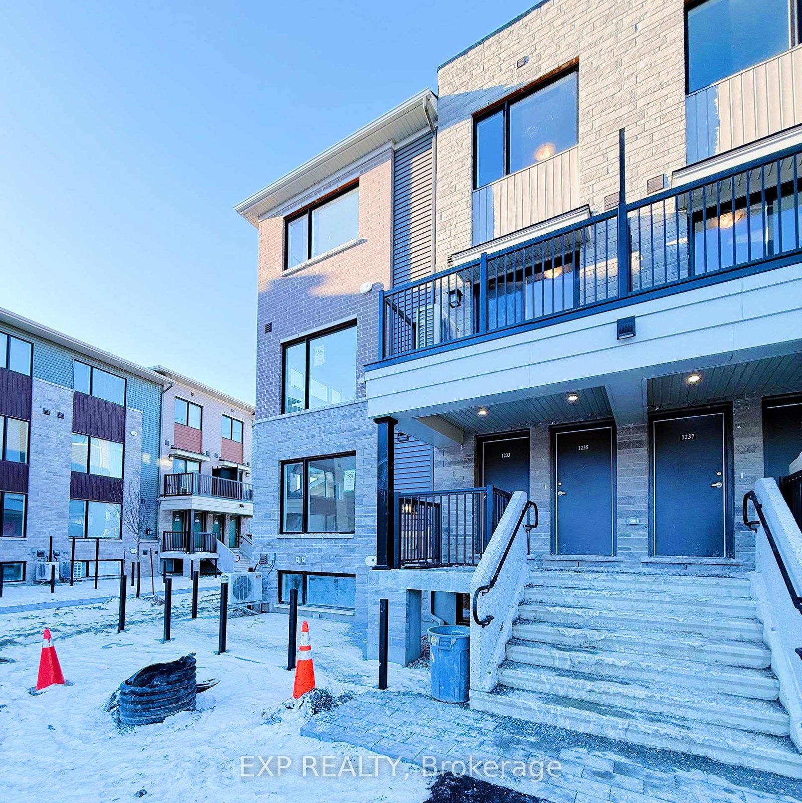 1235-creekway-private-kanata-ontario-x12573978
