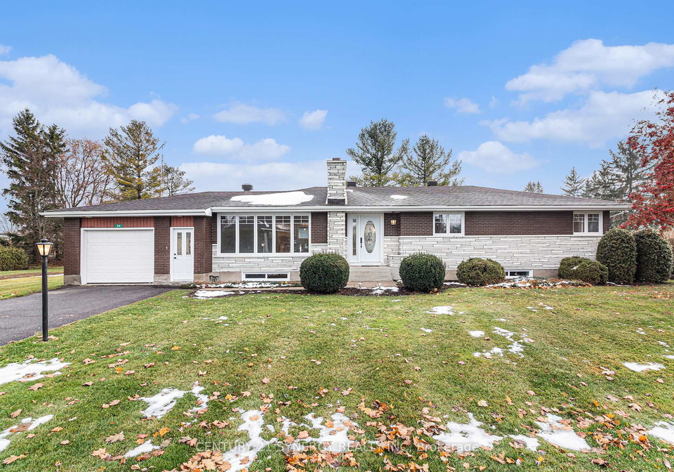 24-champagne-street-w-north-stormont-ontario-x12574028