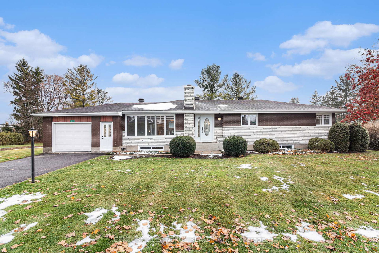24-champagne-street-w-north-stormont-ontario-x12574030