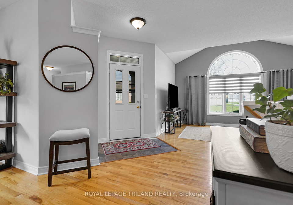 2025-meadowgate-boulevard-london-south-ontario-x12574072