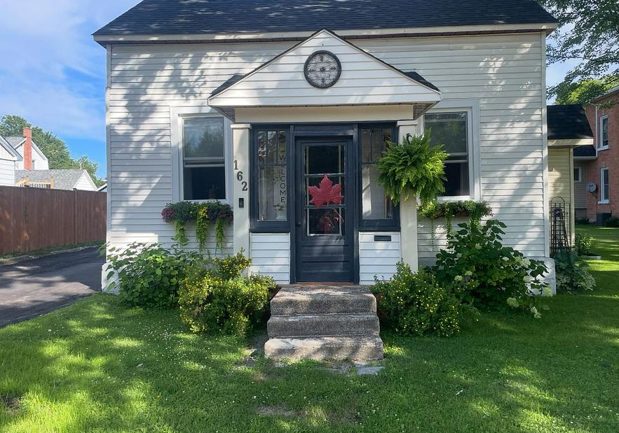 162-hincks-avenue-w-renfrew-ontario-x12574184