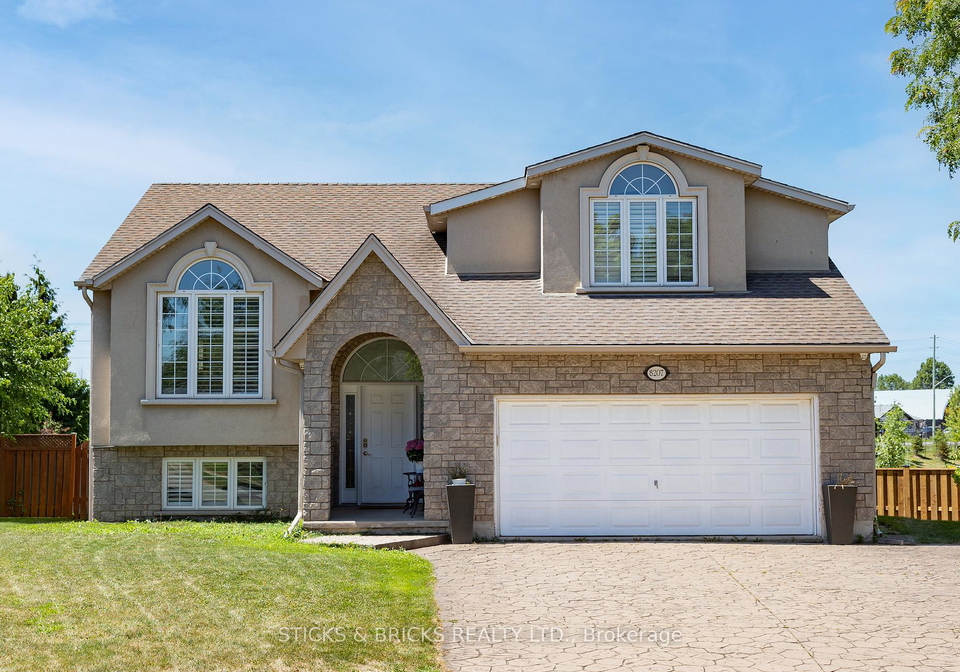 8207-beaver-glen-drive-niagara-falls-ontario-x12576102