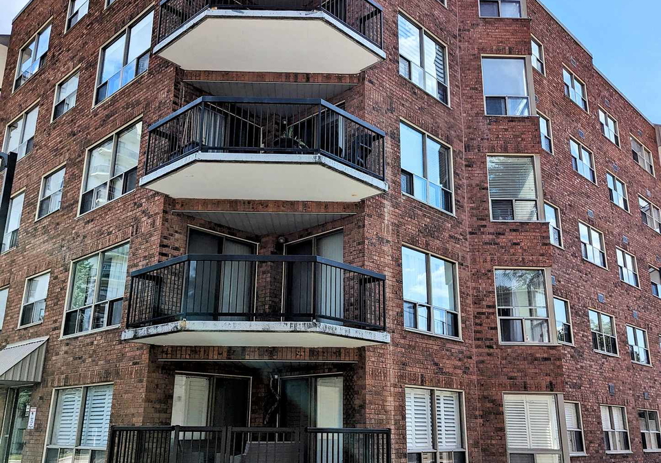 300-keats-way-waterloo-ontario-x12577472