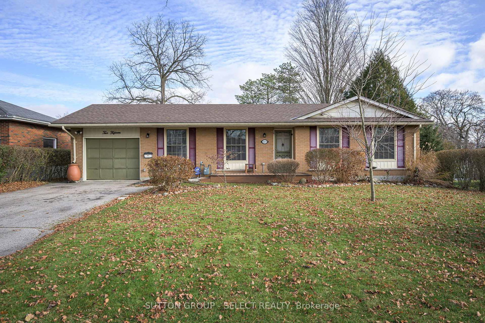 215-west-street-central-elgin-ontario-x12577634