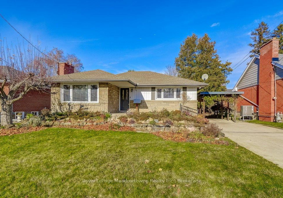 24-mcmaster-avenue-hamilton-ontario-x12578088