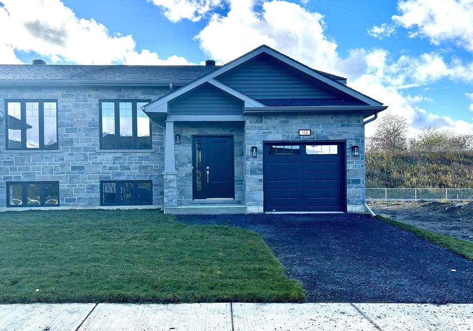 112-woodland-drive-cornwall-ontario-x12578498