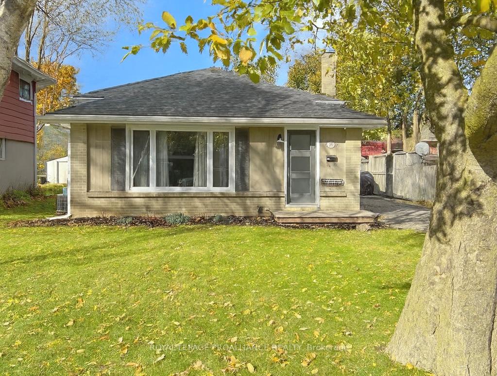 16-lee-avenue-belleville-ontario-x12578642