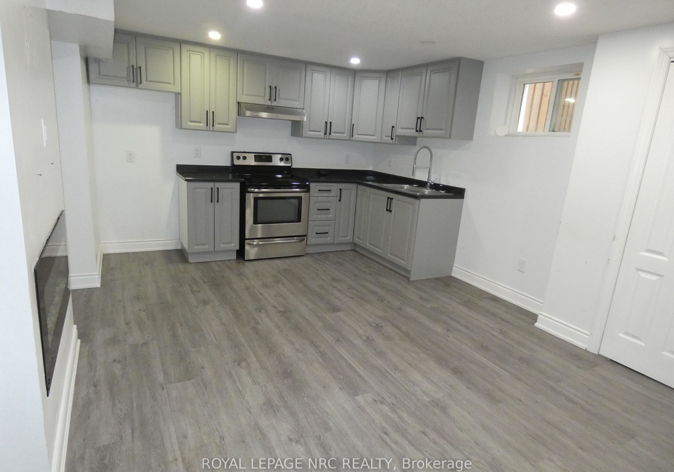 7857-sassafras-trail-niagara-falls-ontario-x12578994