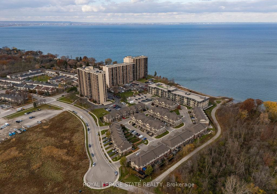 12-waterview-drive-hamilton-ontario-x12579030