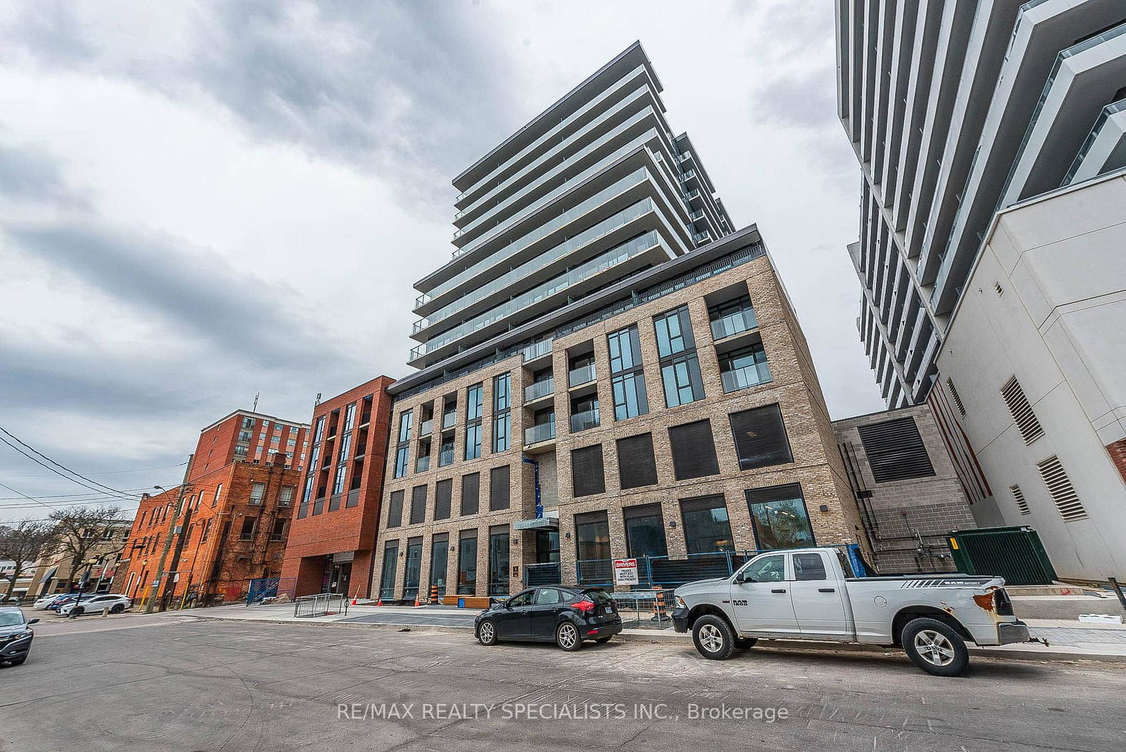 1-jarvis-street-hamilton-ontario-x12579248