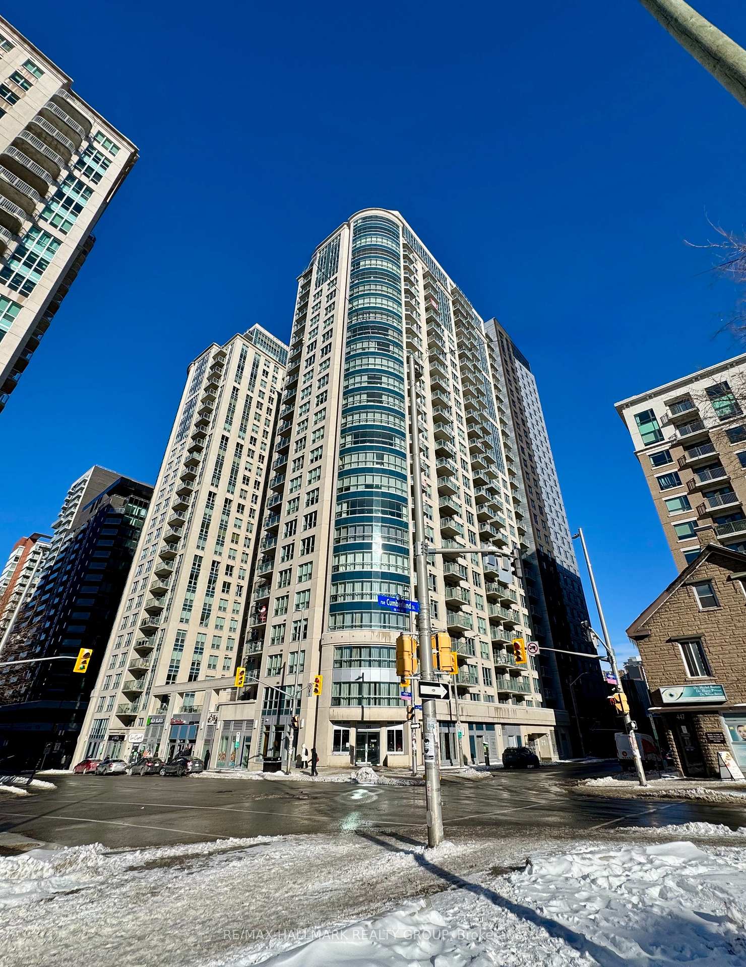 195-besserer-street-lower-town-sandy-hill-ottawa-ontario-x12579262