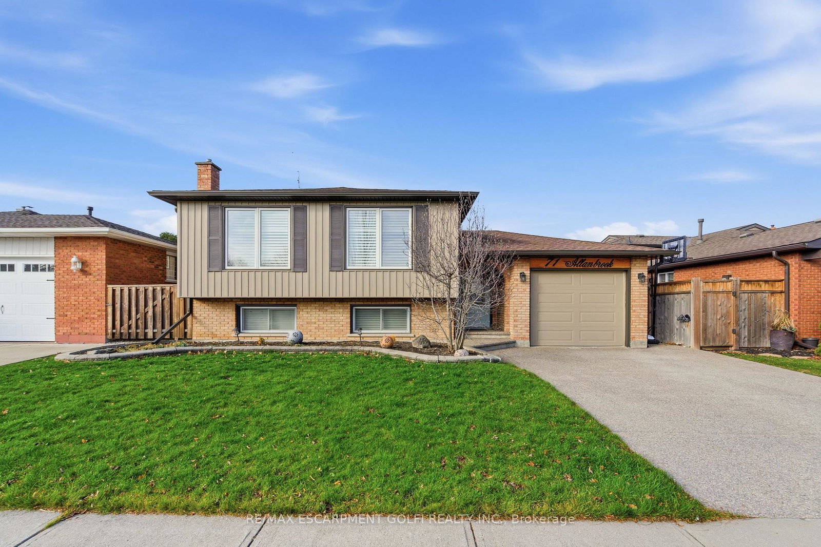 71-allanbrook-street-hamilton-ontario-x12579300