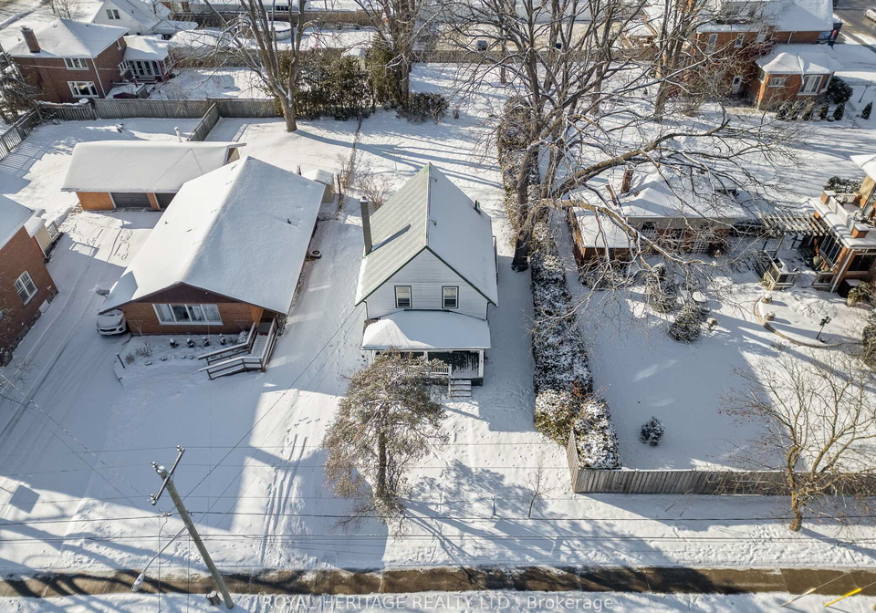 5-adelaide-street-s-kawartha-lakes-ontario-x12579434