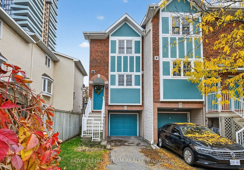 25-bayswater-avenue-ottawa-ontario-x12579572