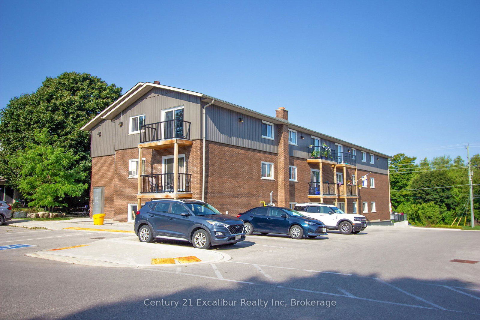 320-queen-street-e-centre-wellington-ontario-x12579752