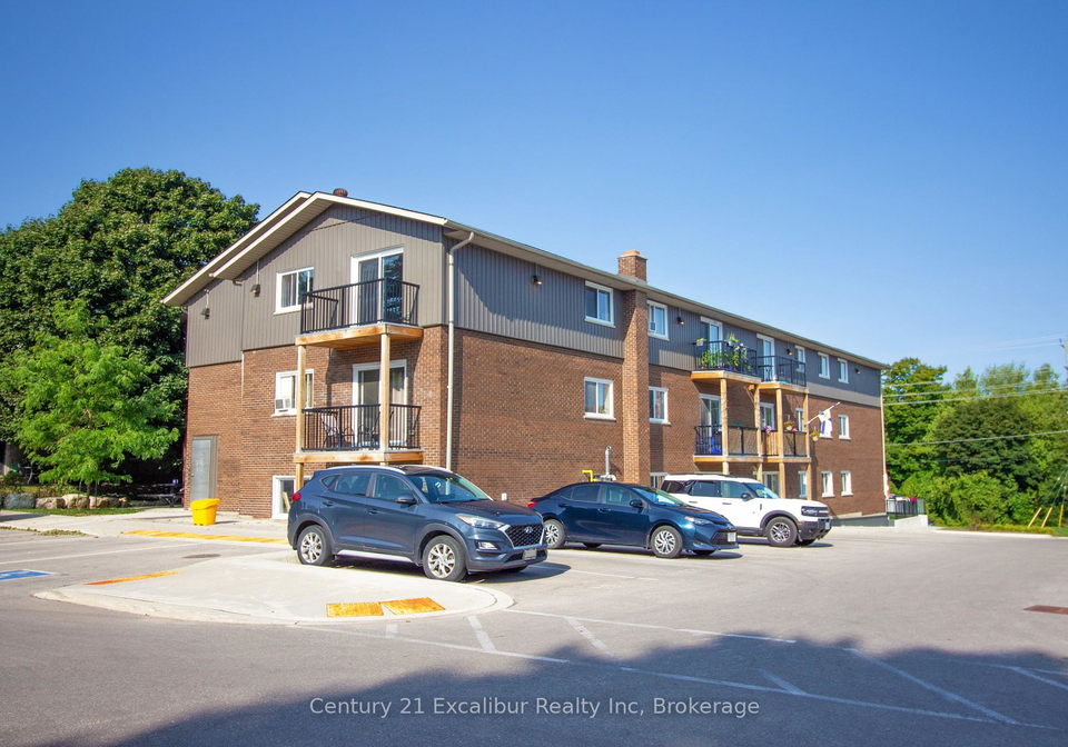320-queen-street-e-centre-wellington-ontario-x12579752