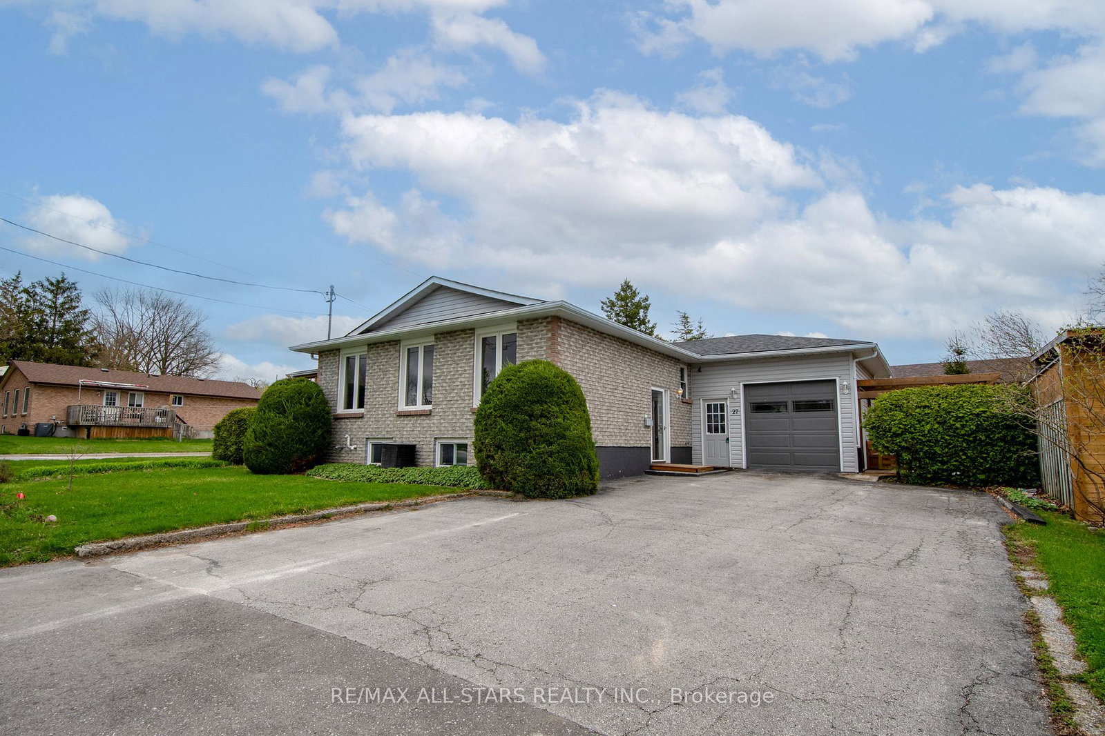 27-hillside-drive-kawartha-lakes-ontario-x12580142
